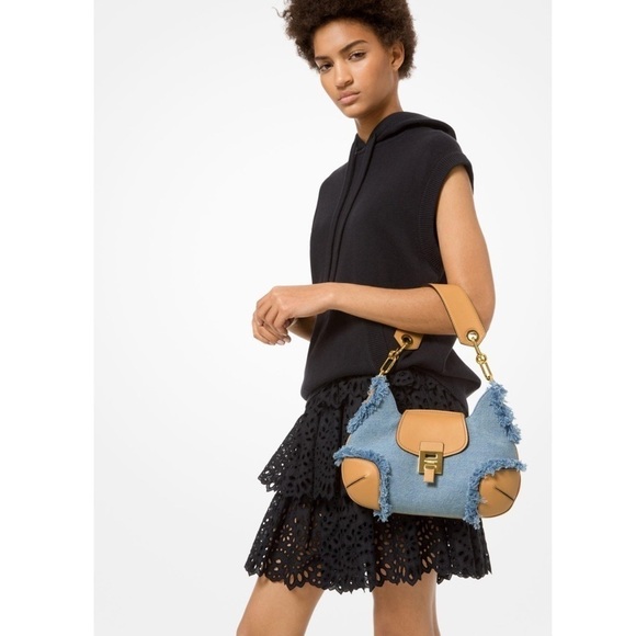 MICHAEL KORS collection BANCROFT MEDIUM denim FRAYED shoulder BAG - Picture 2 of 11
